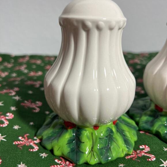 Blue Sky Clayworks Holiday Holly Berries & Leaves Salt & Pepper Shakers - Picture 3 of 5
